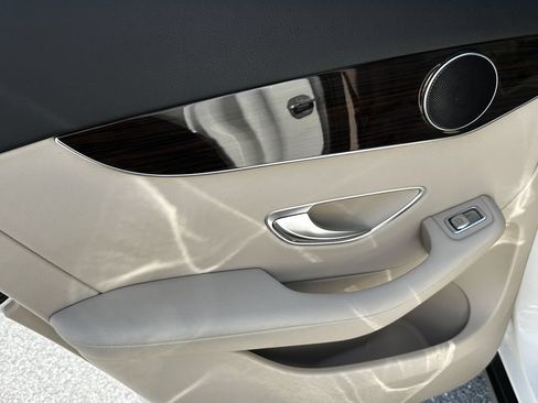 Certified 2021 Mercedes-Benz GLC 300 4MATIC image 25