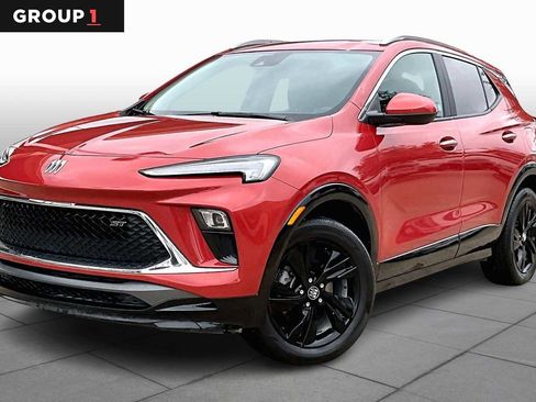 Used 2024 Buick Encore GX Sport Touring image 1