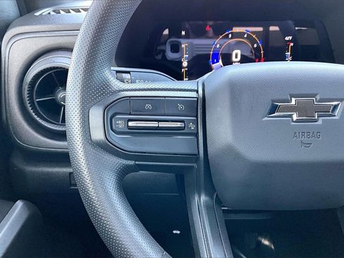 Used 2023 Chevrolet Colorado Trail Boss image 24