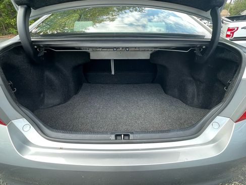 Used 2015 Toyota Camry XLE image 23