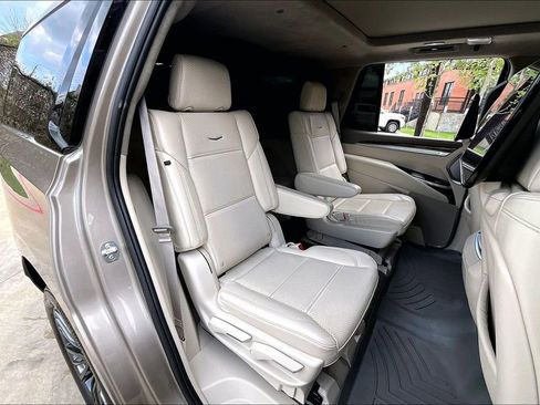 Used 2025 Cadillac Escalade Sport Platinum AWD/4WD image 35