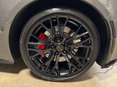 Used 2016 Chevrolet Corvette Z06 w/ 2LZ Preferred Equipment Group image 35