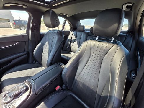 Used 2018 Mercedes-Benz E 300 image 12