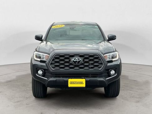 Certified 2022 Toyota Tacoma TRD Off-Road w/ Technology Package image 8