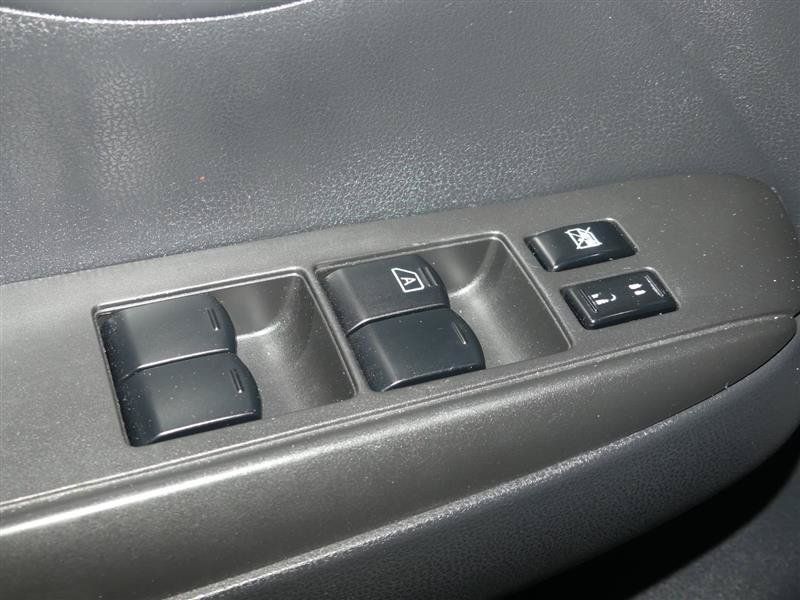 Used 2019 Nissan Versa SV FWD image 19