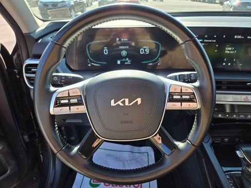 Used 2025 Kia Telluride S AWD/4WD image 28