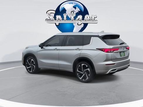 Used 2023 Mitsubishi Outlander SEL image 7