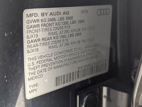 Certified 2025 Audi Q5 Premium Plus w/ Premium Plus image 30