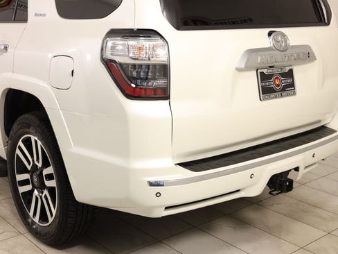 Used 2022 Toyota 4Runner Limited AWD/4WD image 46