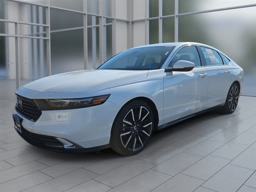 Used 2026 Honda Accord Touring image 1