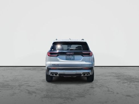 Certified 2026 GMC Acadia Elevation FWD image 7
