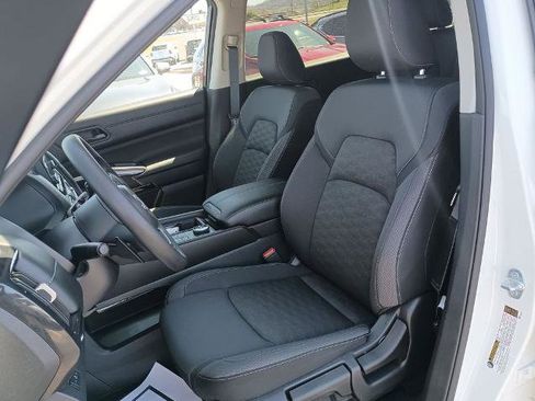 Certified 2024 Nissan Pathfinder S AWD/4WD image 17