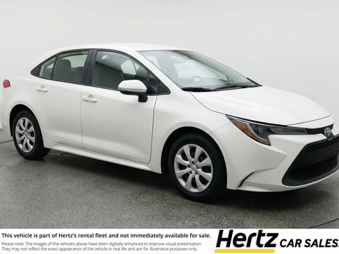 Used 2025 Toyota Corolla LE FWD image 1