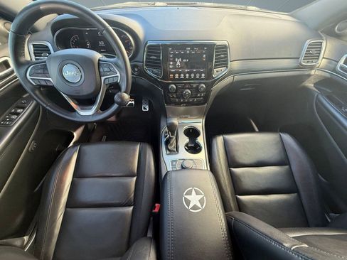 Used 2022 Jeep Grand Cherokee Limited w/ Trailer Tow Group IV image 15