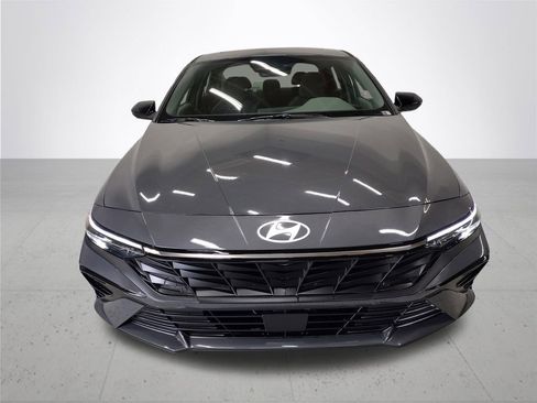 New 2026 Hyundai Elantra SEL Sport Premium FWD image 3