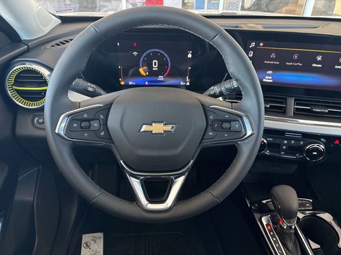 New 2026 Chevrolet Trax LT image 19