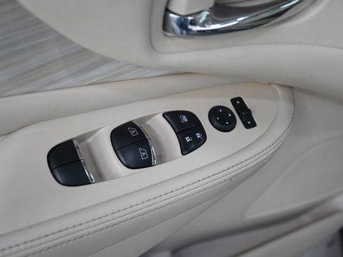 Used 2018 Nissan Murano SL w/ Moonroof Package AWD/4WD image 20