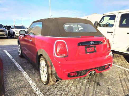 Used 2019 MINI Cooper S image 3
