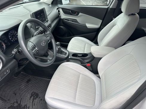 Used 2023 Hyundai Kona SEL AWD/4WD image 5