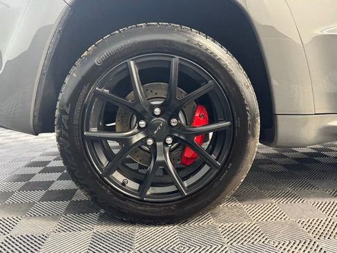 Used 2020 Jeep Grand Cherokee SRT image 44