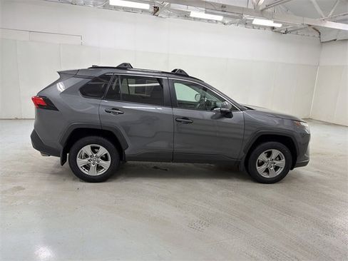 Used 2022 Toyota RAV4 XLE image 12