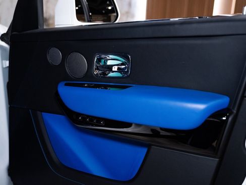 Used 2023 Rolls-Royce Cullinan image 10