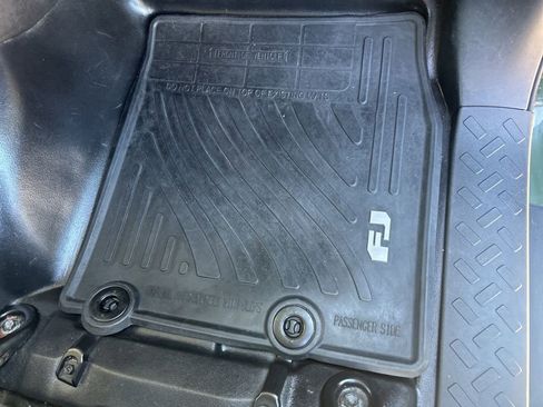 Used 2013 Toyota FJ Cruiser 4WD w/ Convenience Pkg image 17