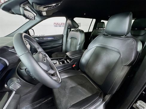 Used 2021 Jeep Grand Cherokee L Laredo image 20