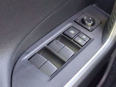 Used 2020 Toyota RAV4 Limited image 23