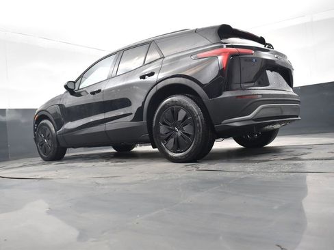 New 2026 Chevrolet Blazer EV LT image 17