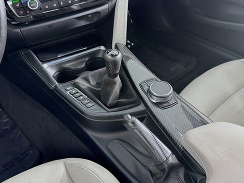 Used 2019 BMW M4 Coupe w/ Competition Package RWD image 6