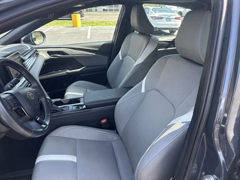 Certified 2025 Toyota Camry SE w/ Convenience Package image 14