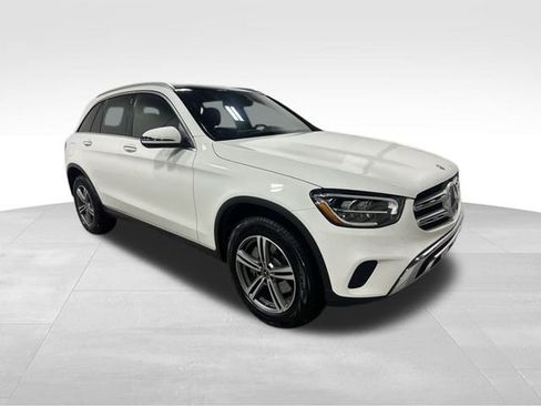 Certified 2020 Mercedes-Benz GLC 300 4MATIC image 2