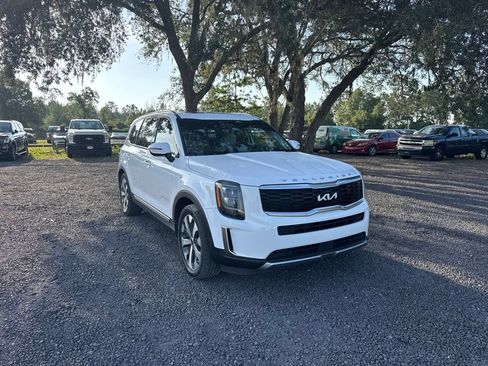 Used 2022 Kia Telluride EX w/ EX Premium Package FWD image 7