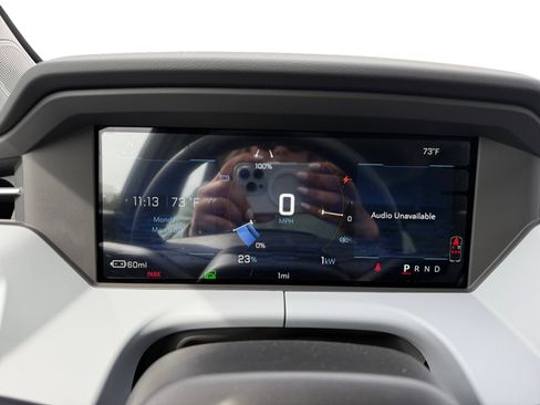 New 2027 Chevrolet Bolt LT w/ Comfort Package FWD image 11
