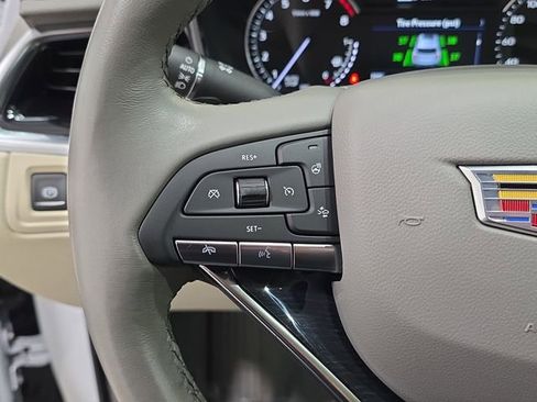 Used 2024 Cadillac XT6 Premium Luxury image 17