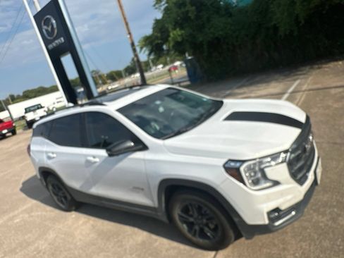 Used 2022 GMC Terrain AT4 w/ Infotainment Package II AWD/4WD image 9