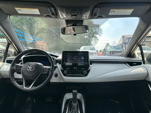 Used 2021 Toyota Corolla XSE FWD image 10