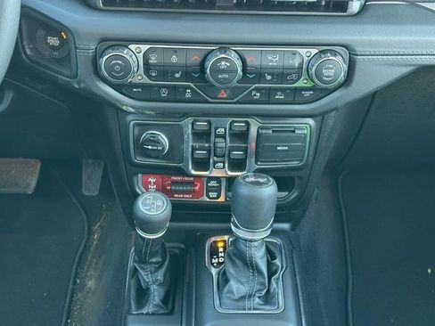 New 2026 Jeep Wrangler Unlimited Rubicon image 9