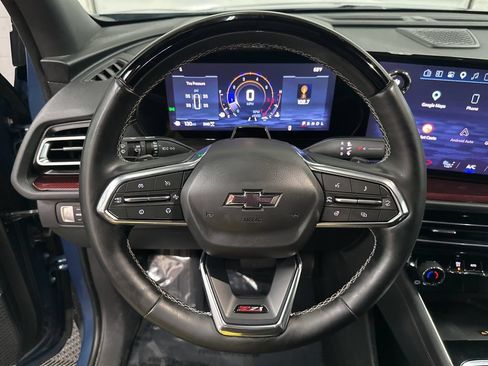 Used 2025 Chevrolet Traverse Z71 w/ Enhanced Driving Package AWD/4WD image 14