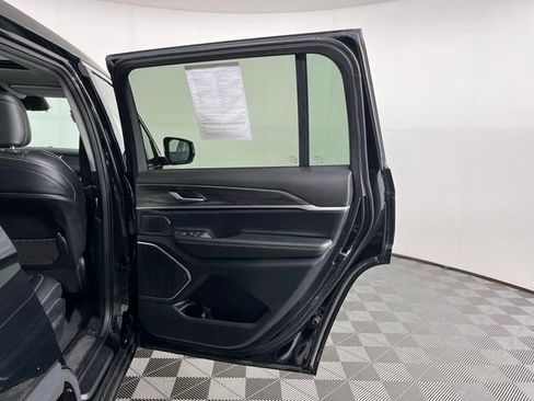 Used 2021 Jeep Grand Cherokee L Limited AWD/4WD image 45