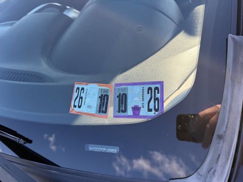 Used 2015 Nissan Versa Note SV image 24