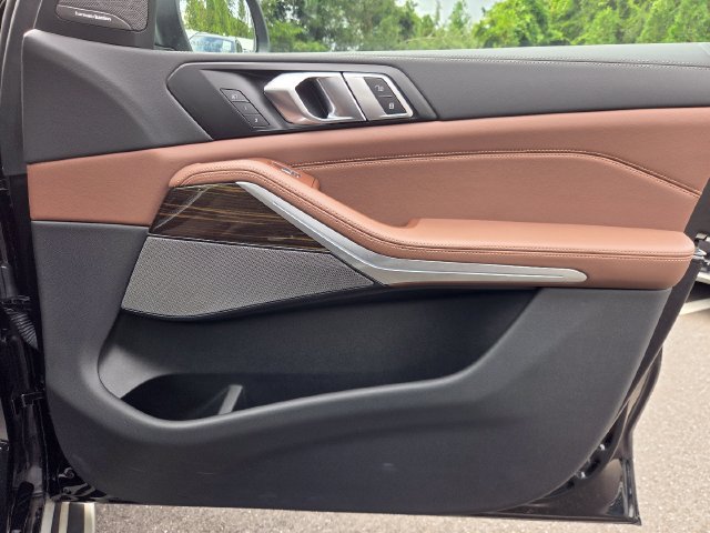 Certified 2024 BMW X7 xDrive40i AWD/4WD image 29