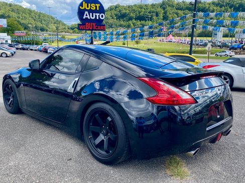 Used 2016 Nissan 370Z Touring w/ Aerodynamics Package image 5
