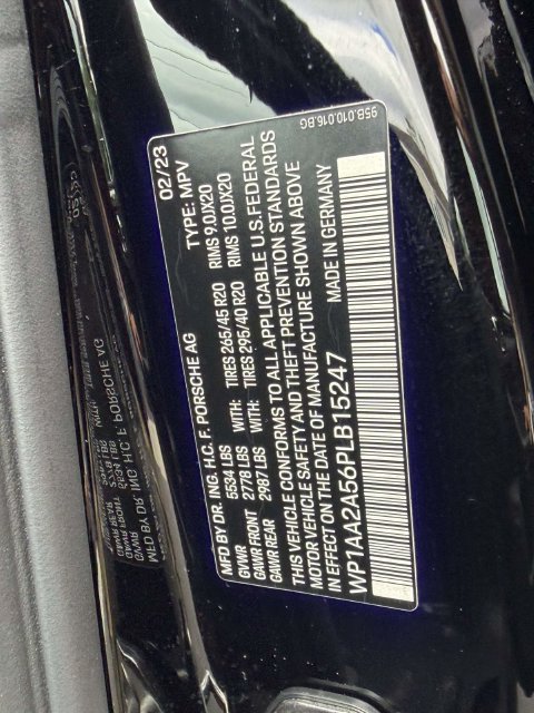 Used 2023 Porsche Macan Turbo AWD/4WD image 19
