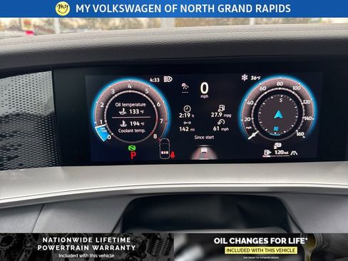 New 2025 Volkswagen Tiguan SE image 11