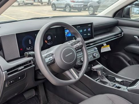 New 2026 Hyundai Tucson SE image 12