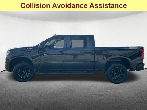 Used 2024 Chevrolet Silverado 1500 LT Trail Boss w/ Convenience Package II image 9