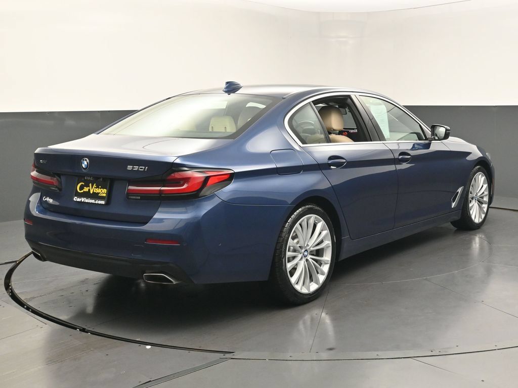 Used 2023 BMW 530i xDrive w/ Convenience Package AWD/4WD image 10