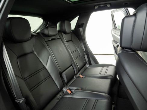 New 2026 Porsche Cayenne S AWD/4WD image 23